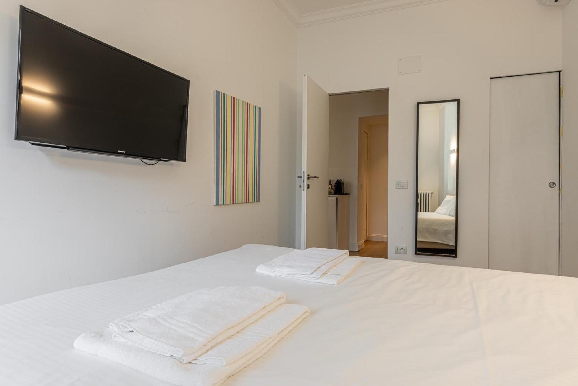 Sant'Andrea Charme Apartments Milan Exterior photo